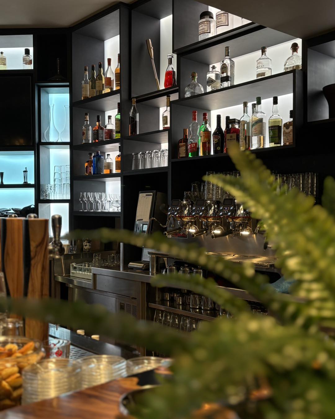 Le bar de L'Apostrophe et sa sélection de spiritueux